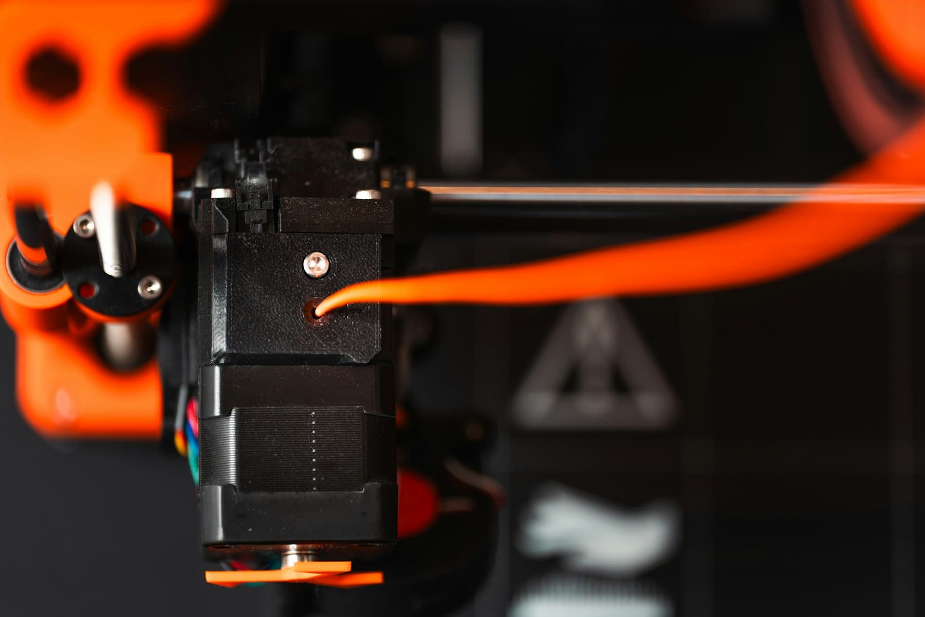 3D baskı anahtarlık üretim anı